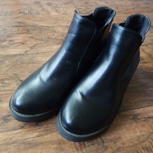 Chelsea Boots